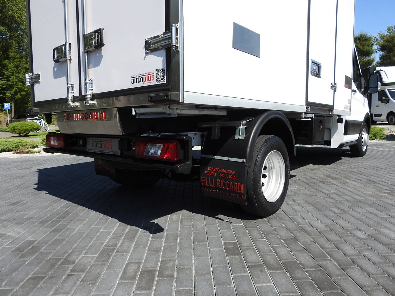 FORD TRANSIT REGRIGERATOR BOX 0*C POWER SUPPLY 230V CRUISE CONTROL AIR CONDITIONING TWIN WHEELS 170HP on lease FORD TRANSIT REGRIGERATOR BOX 0*C POWER SUPPLY 230V CRUISE CONTROL AIR CONDITIONING TWIN WHEELS 170HP: picture 27 FORD TRANSIT REGRIGERATOR BOX 0*C POWER SUPPLY 230V CRUISE CONTROL AIR CONDITIONING TWIN WHEELS 170HP on lease FORD TRANSIT REGRIGERATOR BOX 0*C POWER SUPPLY 230V CRUISE CONTROL AIR CONDITIONING TWIN WHEELS 170HP: picture 27