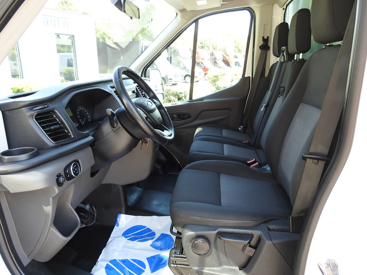 FORD TRANSIT REGRIGERATOR BOX 0*C POWER SUPPLY 230V CRUISE CONTROL AIR CONDITIONING TWIN WHEELS 170HP on lease FORD TRANSIT REGRIGERATOR BOX 0*C POWER SUPPLY 230V CRUISE CONTROL AIR CONDITIONING TWIN WHEELS 170HP: picture 29 FORD TRANSIT REGRIGERATOR BOX 0*C POWER SUPPLY 230V CRUISE CONTROL AIR CONDITIONING TWIN WHEELS 170HP on lease FORD TRANSIT REGRIGERATOR BOX 0*C POWER SUPPLY 230V CRUISE CONTROL AIR CONDITIONING TWIN WHEELS 170HP: picture 29