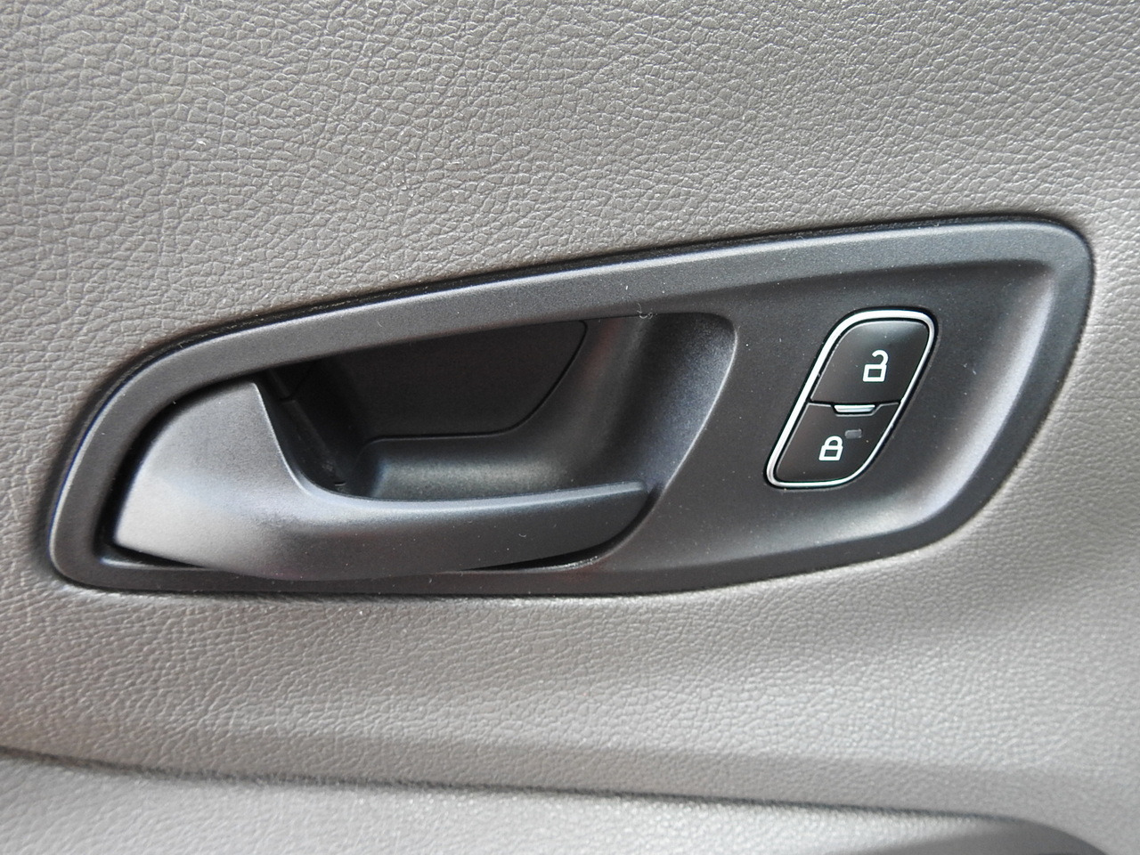 FORD TRANSIT REGRIGERATOR BOX 0*C POWER SUPPLY 230V CRUISE CONTROL AIR CONDITIONING TWIN WHEELS 170HP on lease FORD TRANSIT REGRIGERATOR BOX 0*C POWER SUPPLY 230V CRUISE CONTROL AIR CONDITIONING TWIN WHEELS 170HP: picture 32 FORD TRANSIT REGRIGERATOR BOX 0*C POWER SUPPLY 230V CRUISE CONTROL AIR CONDITIONING TWIN WHEELS 170HP on lease FORD TRANSIT REGRIGERATOR BOX 0*C POWER SUPPLY 230V CRUISE CONTROL AIR CONDITIONING TWIN WHEELS 170HP: picture 32