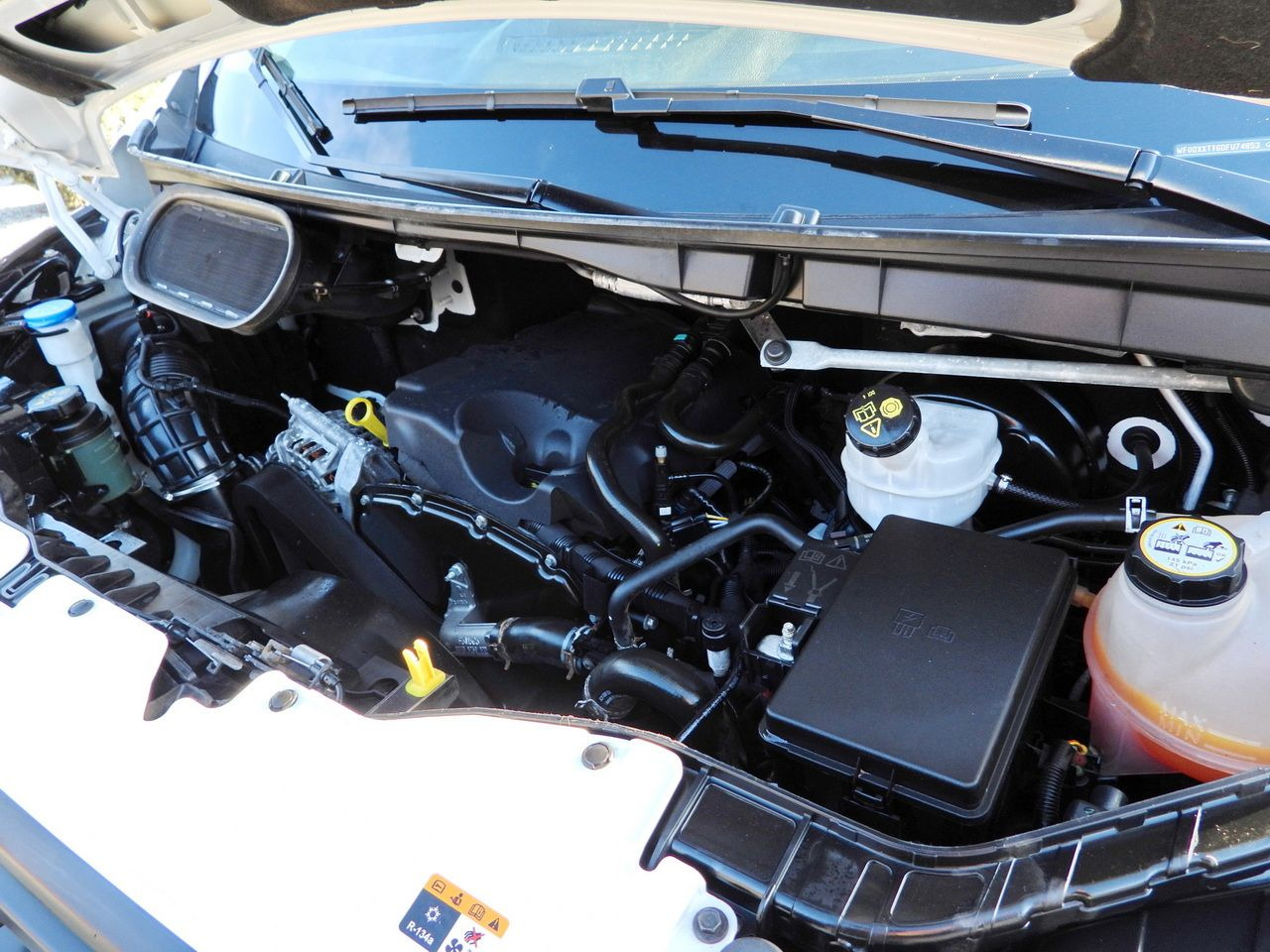 Flatbed van FORD TRANSIT STAKE BODY 8 PALLETS TWIN WHEELS AIR CONDITIONING 155HP: picture 23 Flatbed van FORD TRANSIT STAKE BODY 8 PALLETS TWIN WHEELS AIR CONDITIONING 155HP: picture 23