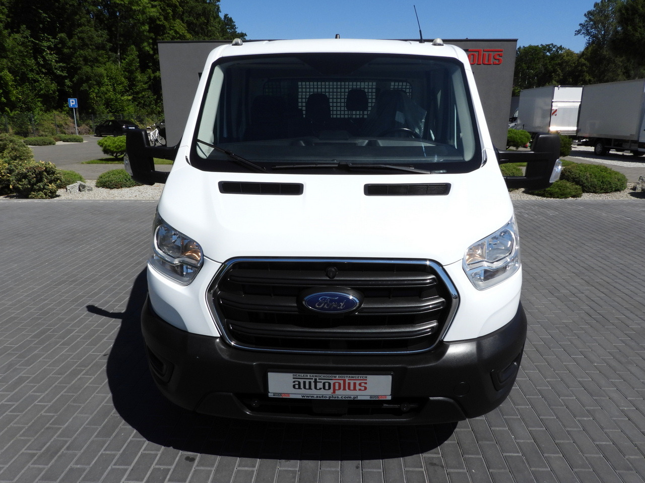 FORD TRANSIT STAKE BODY DOUBLE CABIN DOKA 7 SEATS TWIN WHEELS AIR CONDITIONING 130HP - Flatbed van: picture 5 FORD TRANSIT STAKE BODY DOUBLE CABIN DOKA 7 SEATS TWIN WHEELS AIR CONDITIONING 130HP - Flatbed van: picture 5