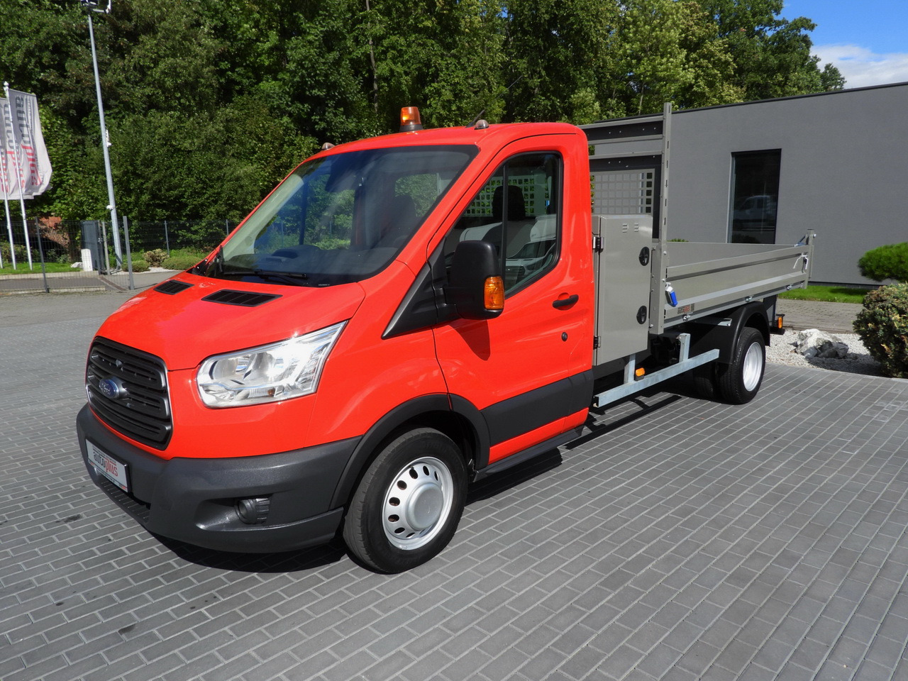 Tipper van FORD TRANSIT TIPPER CRUISE CONTROL LED LIGHTS TWIN WHEELS AIR CONDITIONING  170HP: picture 6
