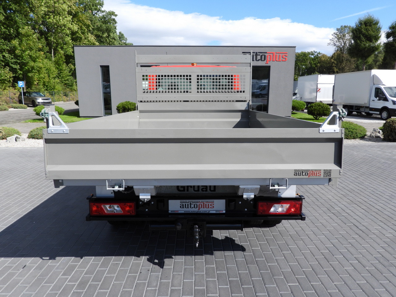 Tipper van FORD TRANSIT TIPPER CRUISE CONTROL LED LIGHTS TWIN WHEELS AIR CONDITIONING  170HP: picture 10