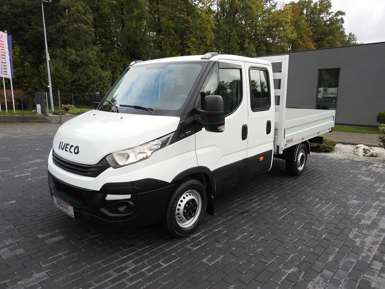 Flatbed van IVECO DAILY 35S15 STAKE BODY DOUBLE CABIN DOKA 7 SEATS AIR CONDITIONING  150HP: picture 6