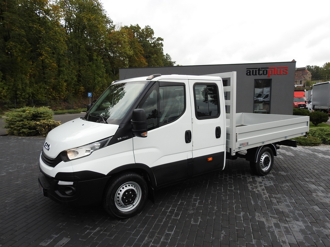 Flatbed van IVECO DAILY 35S15 STAKE BODY DOUBLE CABIN DOKA 7 SEATS AIR CONDITIONING  150HP: picture 18
