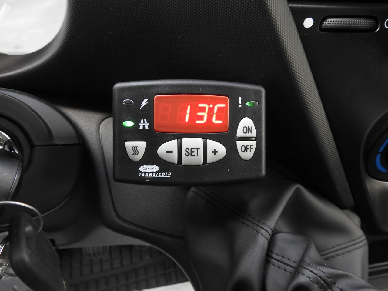 New Refrigerated van IVECO DAILY 35S16 NEW REGRIGERATOR BOX -10*C 8 PALLETS HEATING FUNCTION POWER SUPPLY 230V CRUISE CONTROL AIR CONDITIONING 160HP: picture 37