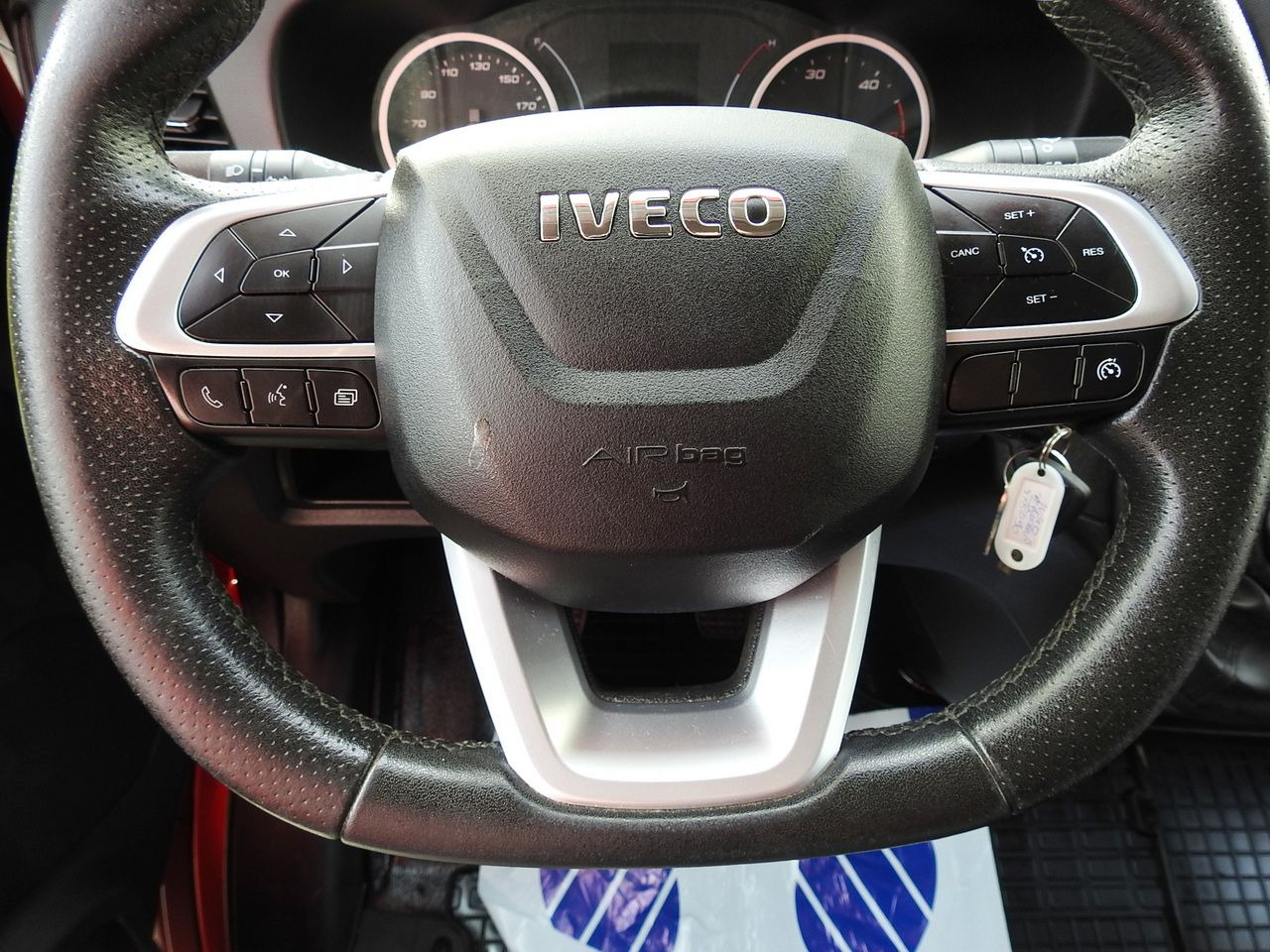 Curtain side van IVECO DAILY 35S18 TARPAULIN 10 PALLETS WEBASTO CRUISE CONTROL LED LIGHTS AIR CONDITIONING  180HP: picture 32