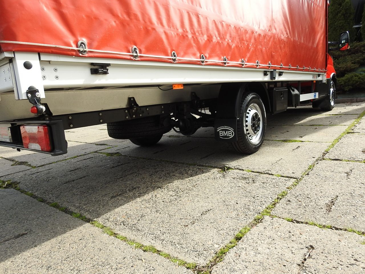 Curtain side van IVECO DAILY 35S18 TARPAULIN 10 PALLETS WEBASTO CRUISE CONTROL LED LIGHTS AIR CONDITIONING  180HP: picture 17