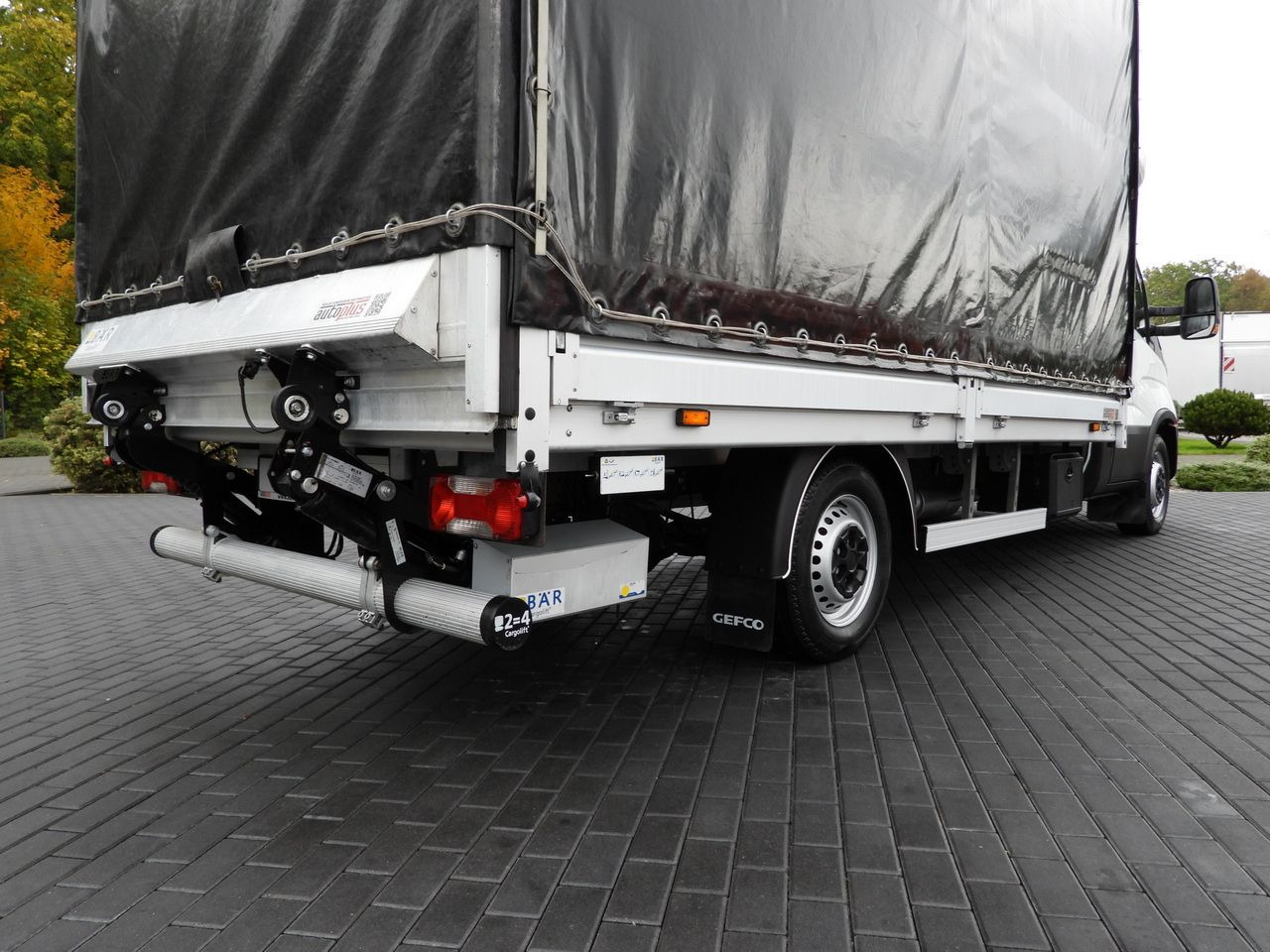 Curtain side van IVECO DAILY 35S18 TARPAULIN LIFT 8 PALLETS WEBASTO CRUISE CONTROL AIR CONDITIONING  180HP: picture 27