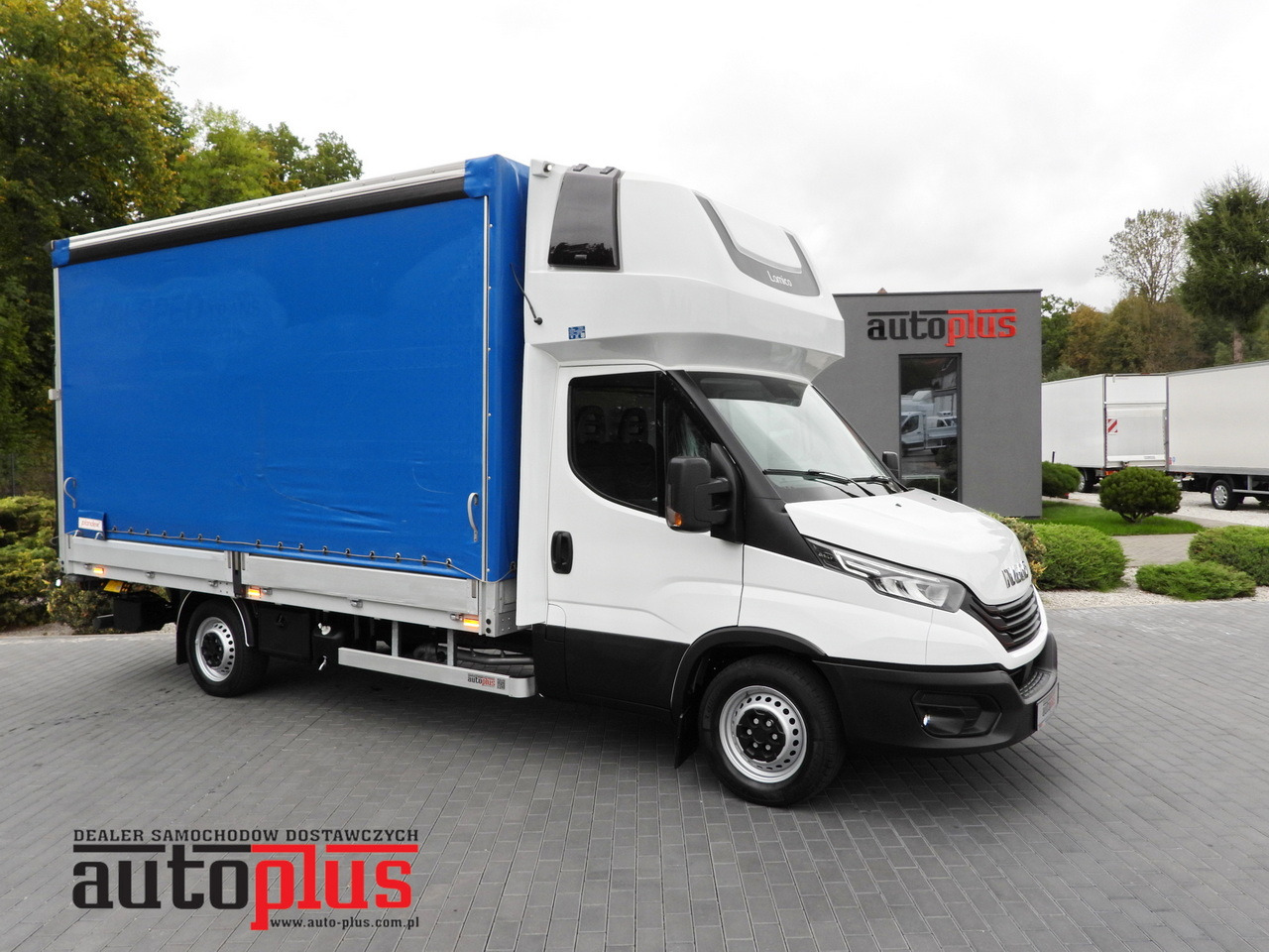 IVECO DAILY 35S18 TARPAULIN LIFT 8 PALLETS WEBASTO CRUISE CONTROL LED LIGHTS AIR CONDITIONING 180HP - Curtain side van: picture 1 IVECO DAILY 35S18 TARPAULIN LIFT 8 PALLETS WEBASTO CRUISE CONTROL LED LIGHTS AIR CONDITIONING 180HP - Curtain side van: picture 1