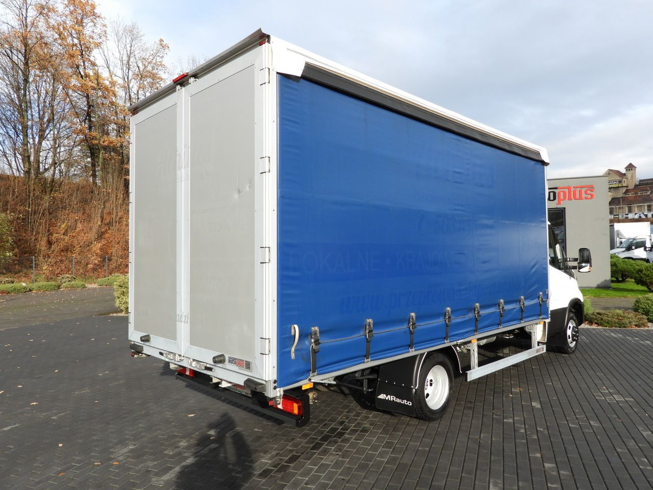 IVECO DAILY 50C16 TARPAULIN 10 PALLETS CRUISE CONTROL TWIN WHEELS AIR CONDITIONING 160HP - Curtain side van: picture 3 IVECO DAILY 50C16 TARPAULIN 10 PALLETS CRUISE CONTROL TWIN WHEELS AIR CONDITIONING 160HP - Curtain side van: picture 3