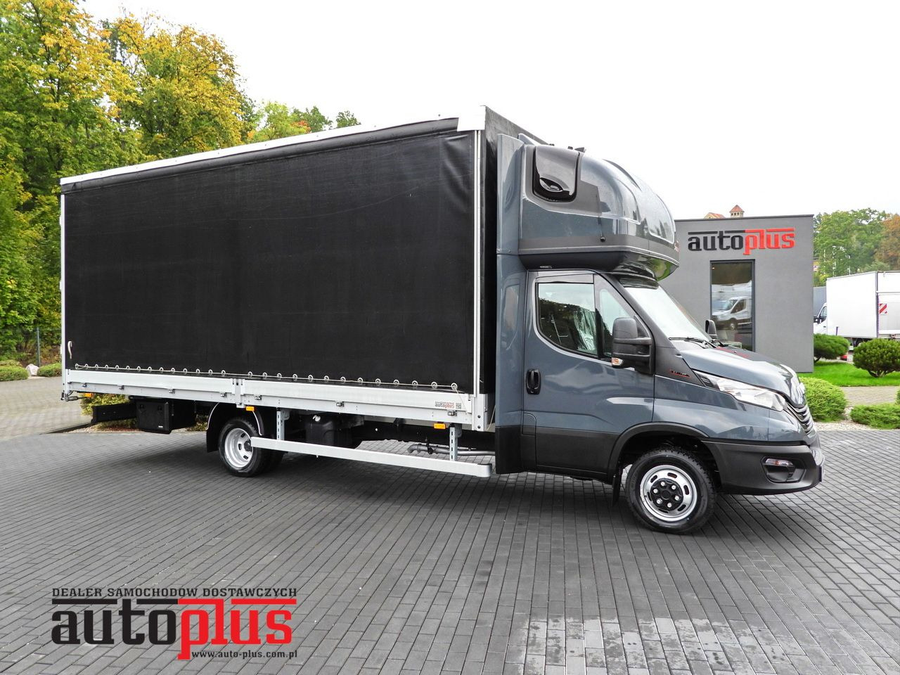 IVECO DAILY 50C18 TARPAULIN 14 PALLETS WEBASTO CRUISE CONTROL PNEUMATICS TWIN WHEELS AIR CONDITIONING 180HP - Curtain side van: picture 1 IVECO DAILY 50C18 TARPAULIN 14 PALLETS WEBASTO CRUISE CONTROL PNEUMATICS TWIN WHEELS AIR CONDITIONING 180HP - Curtain side van: picture 1
