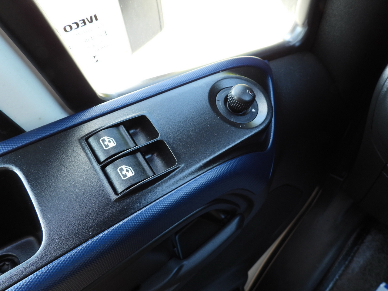 Box van IVECO DAILY 72C18 LIFT 14 PALLETS CRUISE CONTROL PNEUMATICS AUTOMATIC TRANSMISSION HI-MATIC TWIN WHEELS AIR CONDITIONING  180HP: picture 37