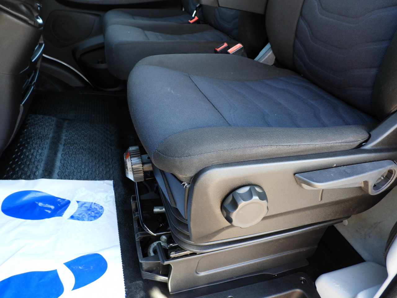 Box van IVECO DAILY 72C18 LIFT 14 PALLETS CRUISE CONTROL PNEUMATICS AUTOMATIC TRANSMISSION HI-MATIC TWIN WHEELS AIR CONDITIONING  180HP: picture 30