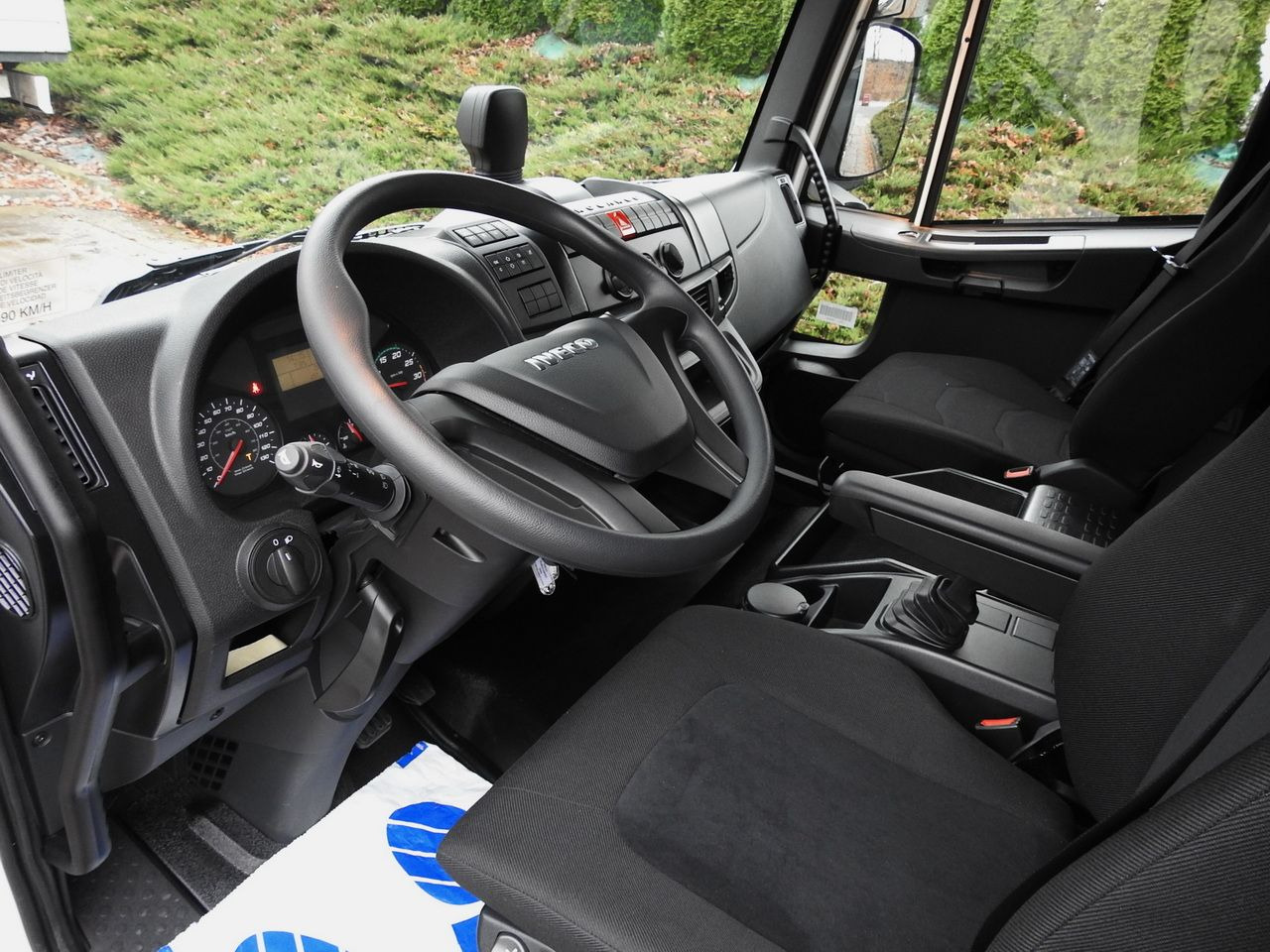 IVECO EUROCARGO 120-250 NEW TARPAULIN LIFT 18 PALLETS WEBASTO CRUISE CONTROL AIR CONDITIONING LED LIGHTS PNEUMATICS AUTOMATIC TRANSMISSION HI-MATIC 250HP - Curtain side van: picture 2 IVECO EUROCARGO 120-250 NEW TARPAULIN LIFT 18 PALLETS WEBASTO CRUISE CONTROL AIR CONDITIONING LED LIGHTS PNEUMATICS AUTOMATIC TRANSMISSION HI-MATIC 250HP - Curtain side van: picture 2