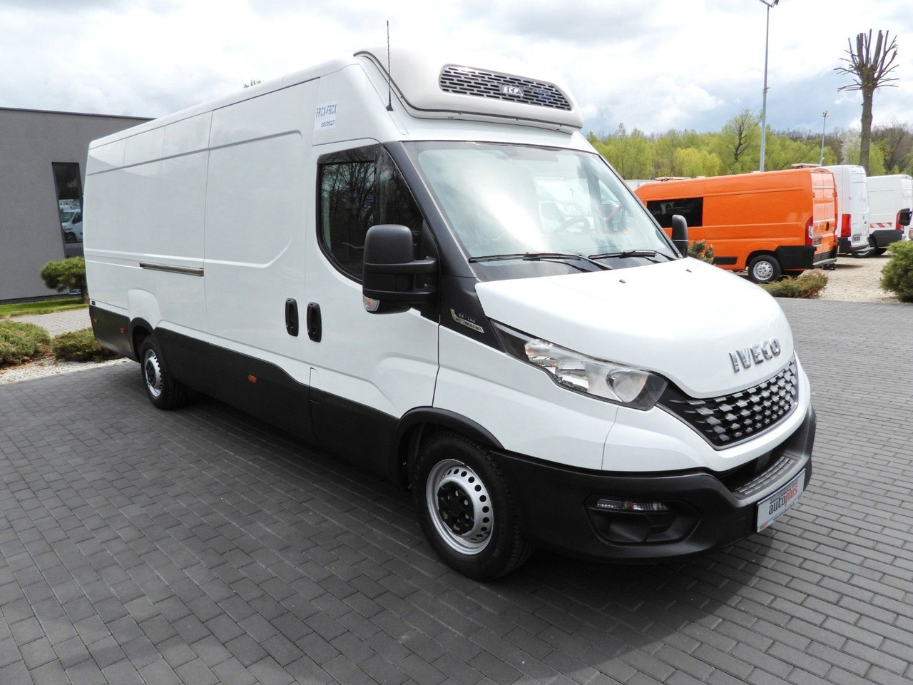 Iveco DAILY 35S14 KÜHLKASTENWAGEN -5*C STROMVERSORGUNG - Refrigerated van: picture 4 Iveco DAILY 35S14 KÜHLKASTENWAGEN -5*C STROMVERSORGUNG - Refrigerated van: picture 4