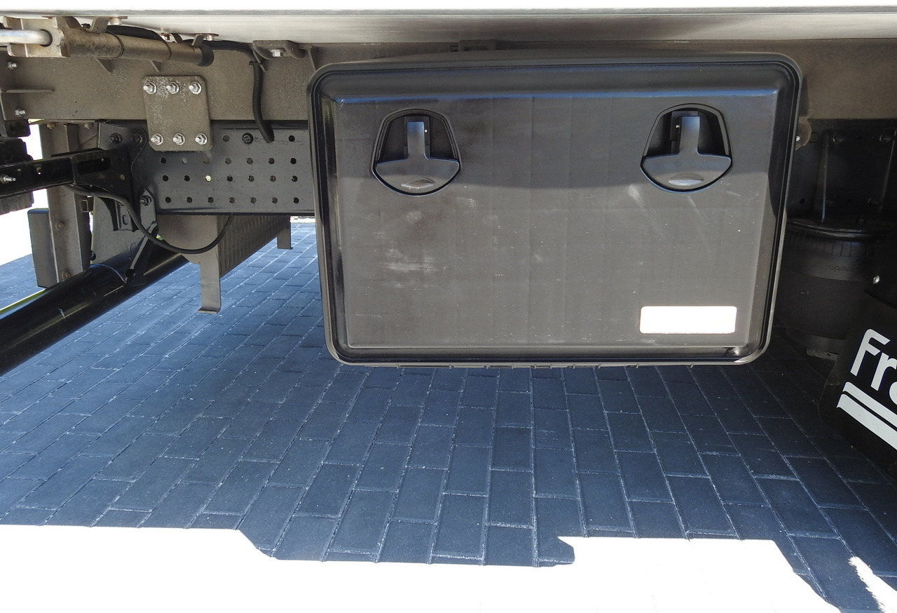 Refrigerator truck MAN TGL 10.180 REGRIGERATOR BOX -20*C 11 PALLETS POWER SUPPLY 230V AIR CONDITIONING PNEUMATICS TWIN WHEELS  180HP: picture 28
