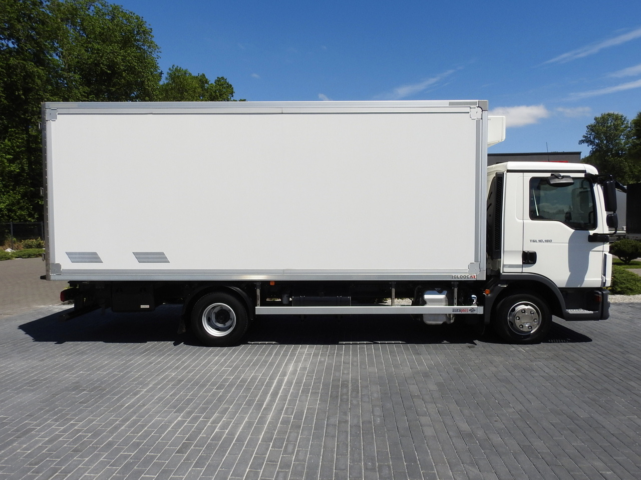 Refrigerator truck MAN TGL 10.180 REGRIGERATOR BOX -20*C 11 PALLETS POWER SUPPLY 230V AIR CONDITIONING PNEUMATICS TWIN WHEELS  180HP: picture 7