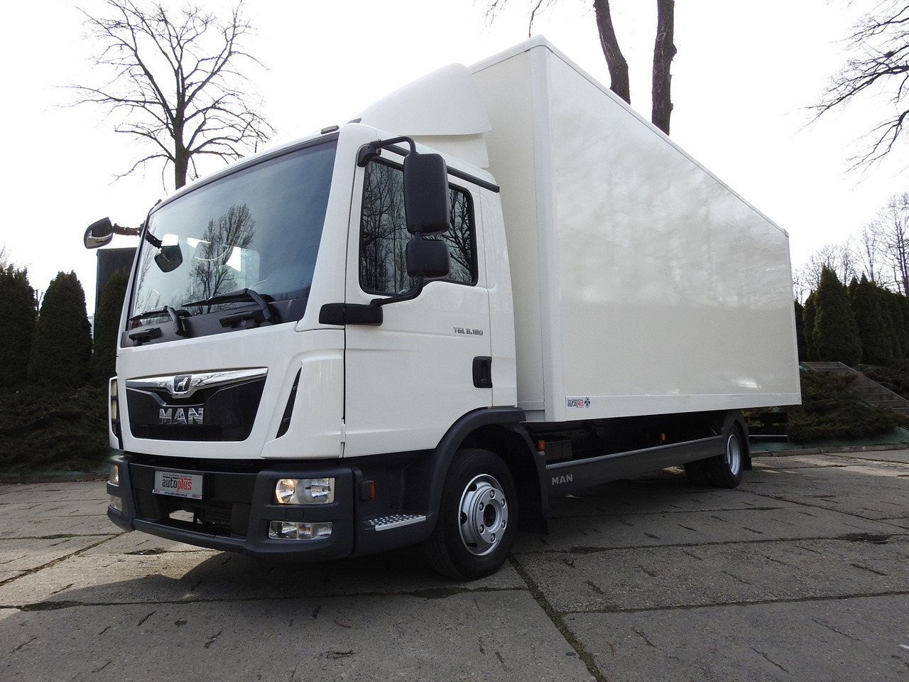 Box van MAN TGL 8.18 BOX 16 PALLETS CRUISE CONTROL TWIN WHEELS  180HP: picture 22