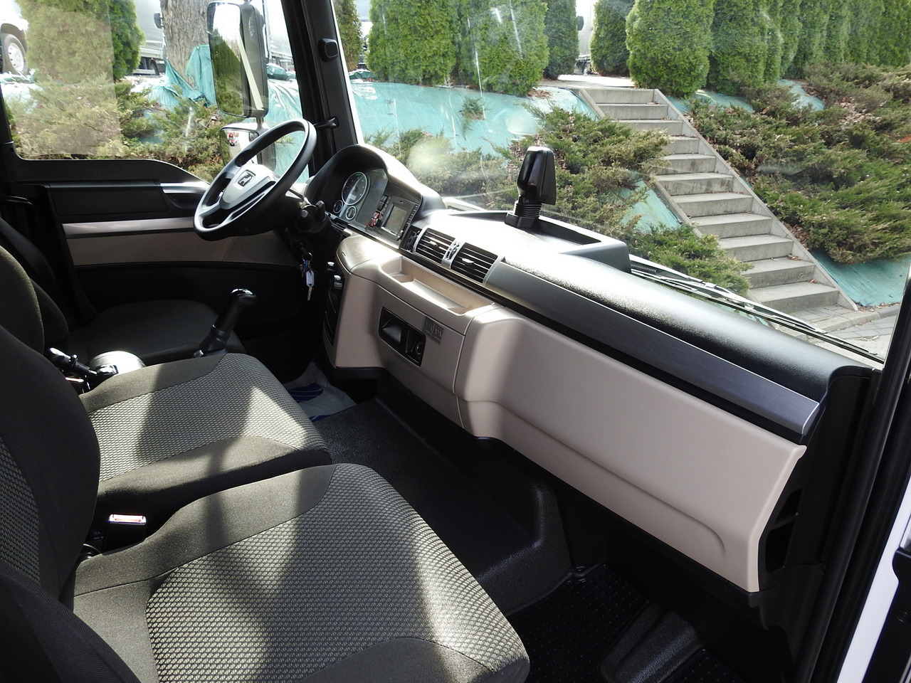 Box van MAN TGL 8.18 BOX 16 PALLETS CRUISE CONTROL TWIN WHEELS  180HP: picture 38