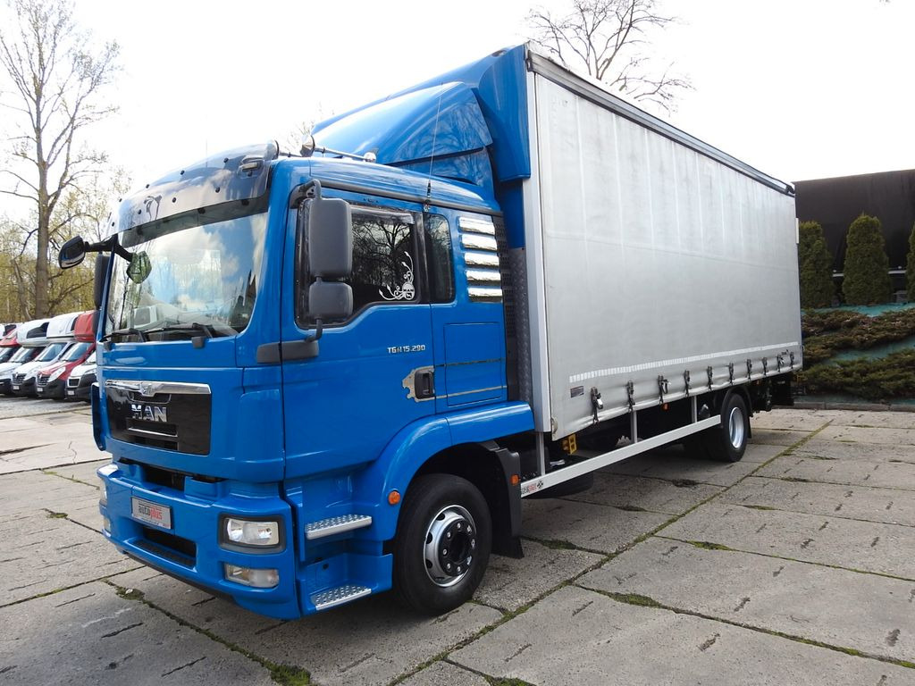 Curtainsider truck MAN TGM PRITSCHE PLANE 18 PALETTEN AUFZUG: picture 6