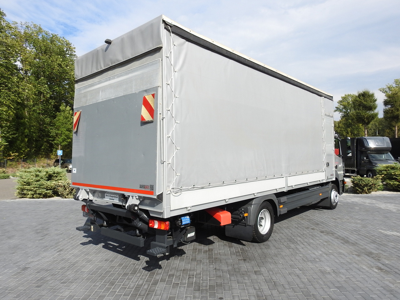 MERCEDES ATEGO 1221 TARPAULIN LIFT 16 PALLETS WEBASTO AIR CONDITIONING PNEUMATICS TWIN WHEELS 230HP - Curtain side van: picture 3 MERCEDES ATEGO 1221 TARPAULIN LIFT 16 PALLETS WEBASTO AIR CONDITIONING PNEUMATICS TWIN WHEELS 230HP - Curtain side van: picture 3