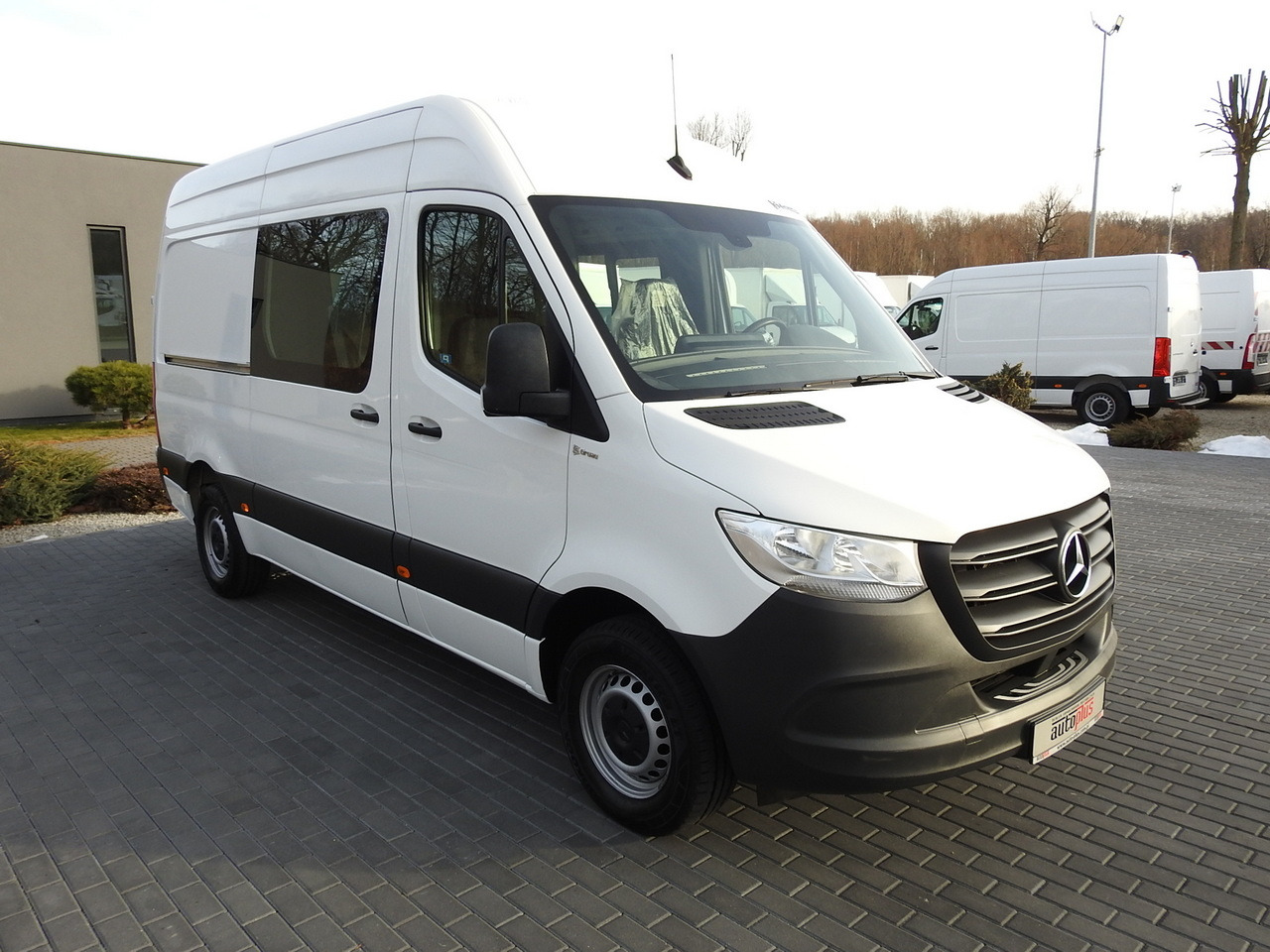 MERCEDES SPRINTER 314 BOX DELIVERY VAN 6 SEATS CRUISE CONTROL AIR CONDITIONING 140HP - Panel van: picture 4 MERCEDES SPRINTER 314 BOX DELIVERY VAN 6 SEATS CRUISE CONTROL AIR CONDITIONING 140HP - Panel van: picture 4