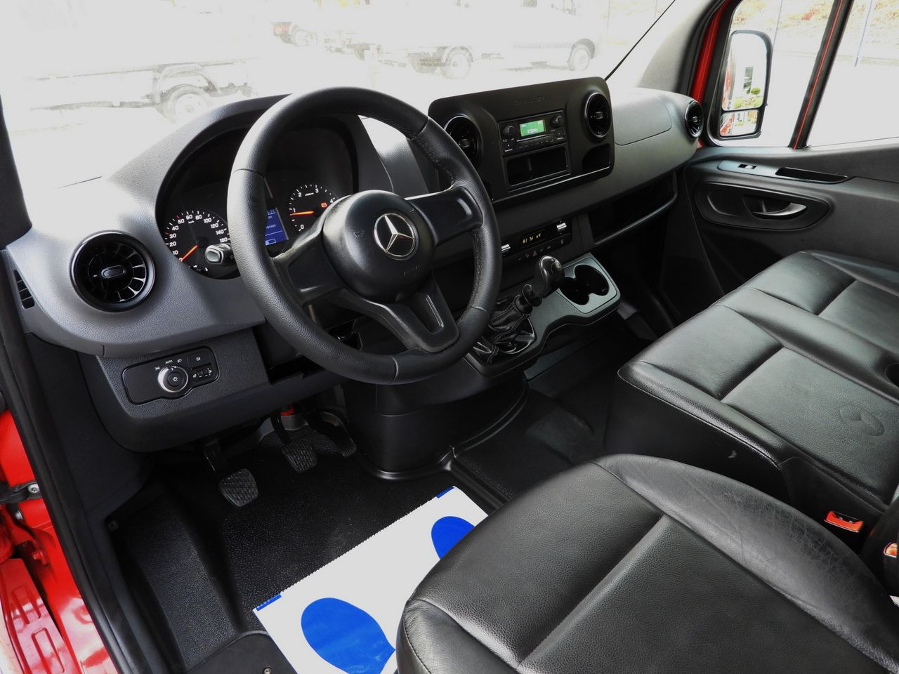 MERCEDES SPRINTER 316 STAKE BODY DOUBLE CABIN DOKA 7 SEATS AIR CONDITIONING 160HP - Combi van: picture 2 MERCEDES SPRINTER 316 STAKE BODY DOUBLE CABIN DOKA 7 SEATS AIR CONDITIONING 160HP - Combi van: picture 2