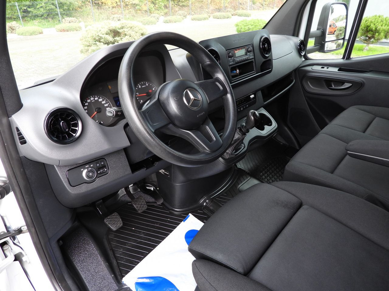 MERCEDES SPRINTER 316 TARPAULIN 10 PALLETS TWIN WHEELS AIR CONDITIONING 165HP - Curtain side van: picture 2 MERCEDES SPRINTER 316 TARPAULIN 10 PALLETS TWIN WHEELS AIR CONDITIONING 165HP - Curtain side van: picture 2