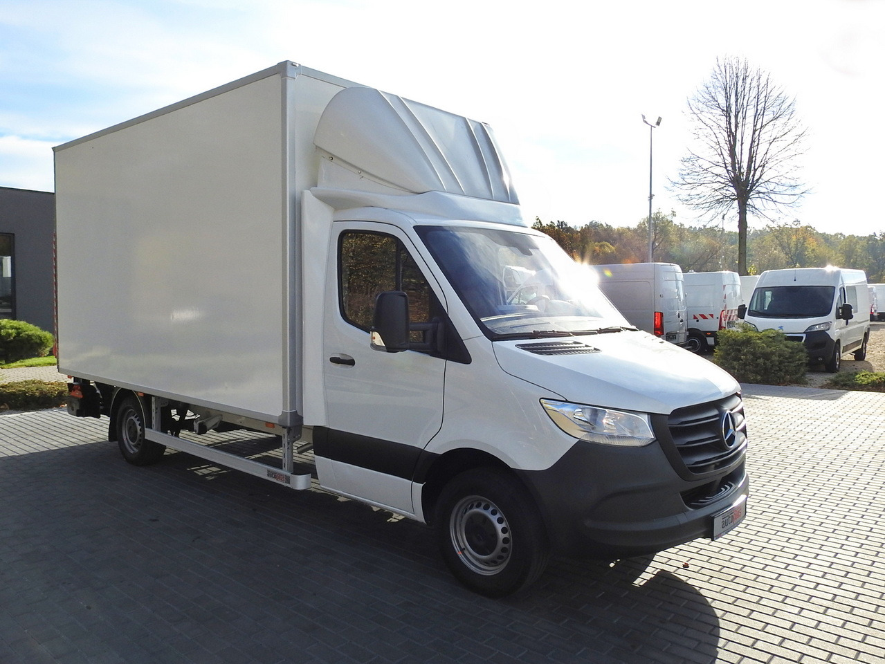MERCEDES SPRINTER BOX LIFT 8 PALLETS AIR CONDITIONING  150HP - Refrigerated van: picture 4 MERCEDES SPRINTER BOX LIFT 8 PALLETS AIR CONDITIONING  150HP - Refrigerated van: picture 4