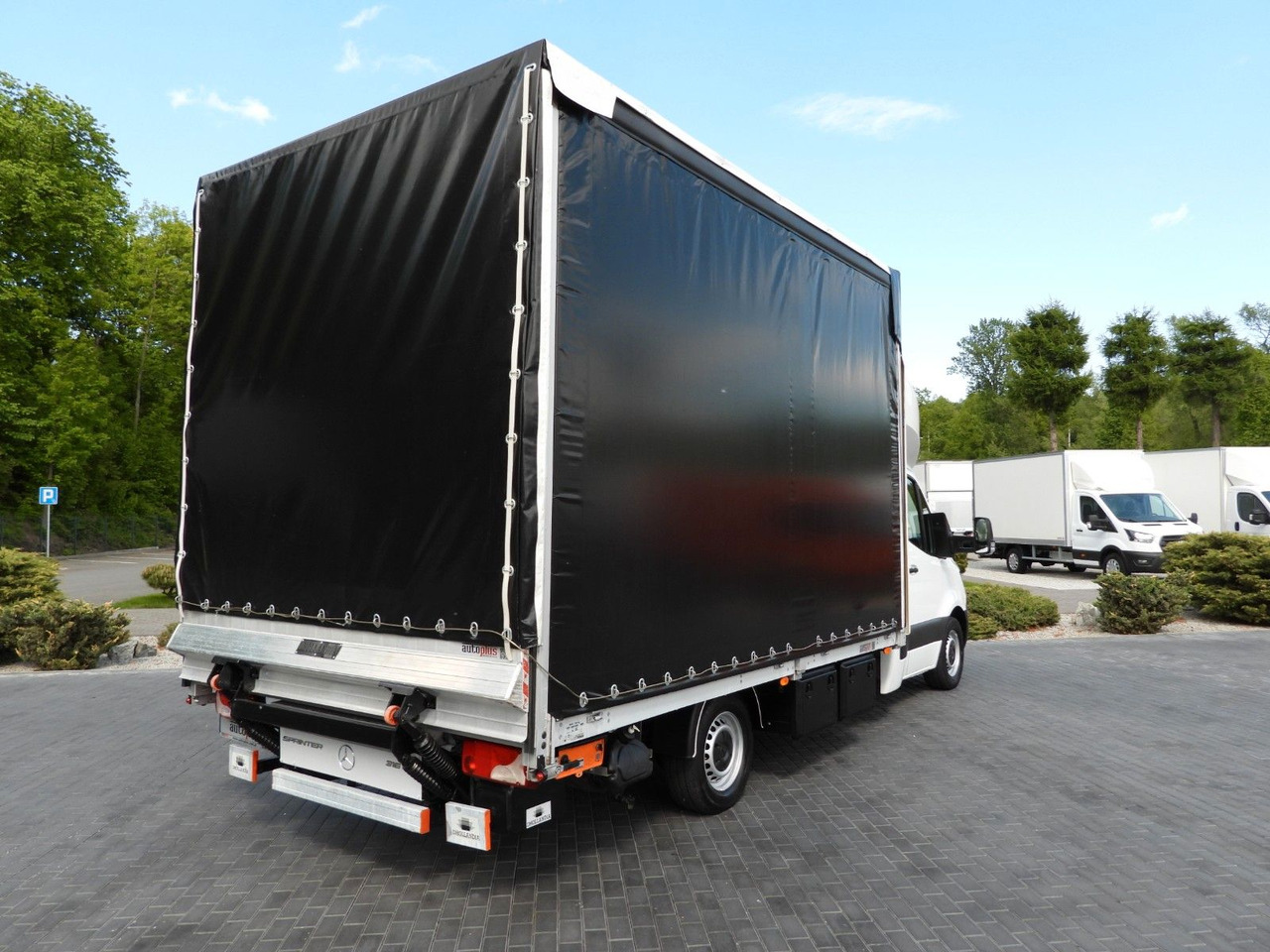 Mercedes-Benz SPRINTER 316 PRITSCHE PLANE AUFZUG 10 PALETTEN - Curtain side van, Combi van: picture 3 Mercedes-Benz SPRINTER 316 PRITSCHE PLANE AUFZUG 10 PALETTEN - Curtain side van, Combi van: picture 3