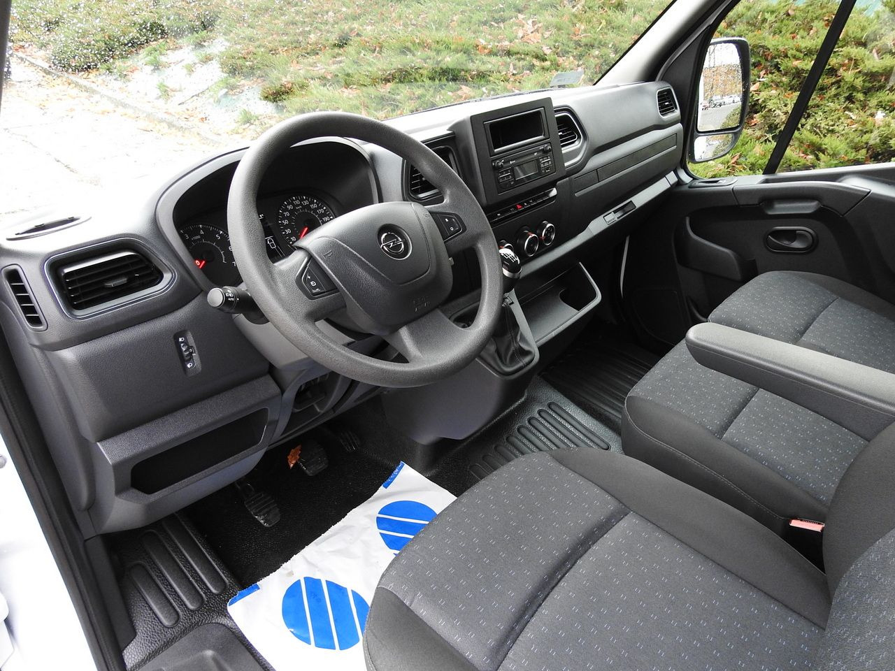 OPEL MOVANO REFRIGERATOR VAN 0*C CRUISE CONTROL LED LIGHTS AIR CONDITIONING 136HP - Refrigerated van: picture 2 OPEL MOVANO REFRIGERATOR VAN 0*C CRUISE CONTROL LED LIGHTS AIR CONDITIONING 136HP - Refrigerated van: picture 2