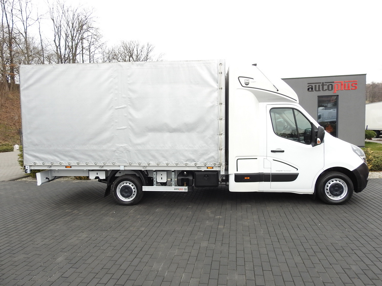Curtain side van OPEL MOVANO  TARPAULIN 8 PALLETS WEBASTO CRUISE CONTROL LED LIGHTS PNEUMATICS AIR CONDITIONING  165HP: picture 7 Curtain side van OPEL MOVANO  TARPAULIN 8 PALLETS WEBASTO CRUISE CONTROL LED LIGHTS PNEUMATICS AIR CONDITIONING  165HP: picture 7