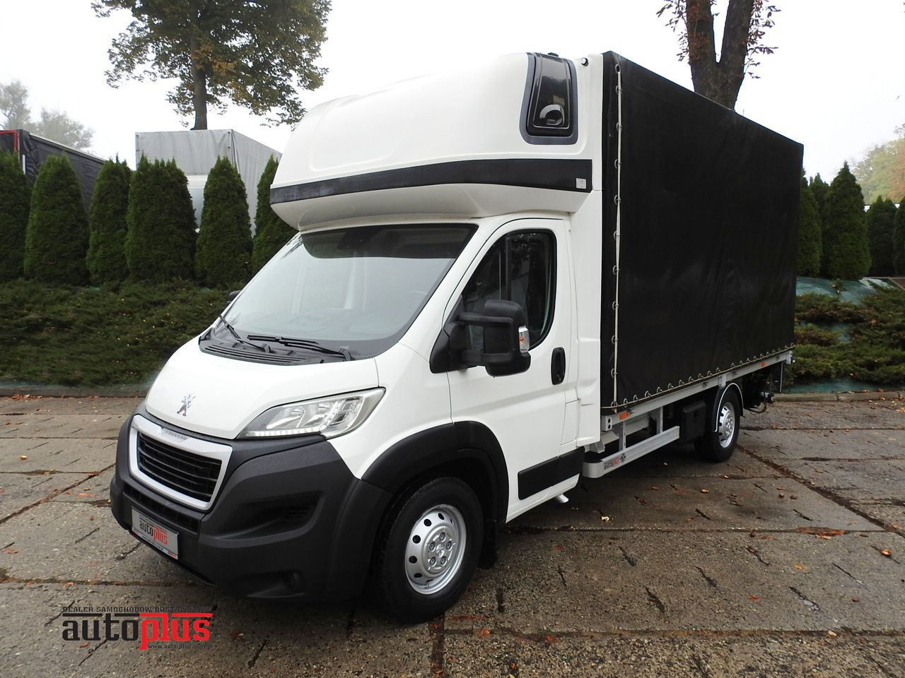 PEUGEOT BOXER TARPAULIN LIFT 8 PALLETS WEBASTO LED LIGHTS AIR CONDITIONING 165HP - Curtain side van: picture 1 PEUGEOT BOXER TARPAULIN LIFT 8 PALLETS WEBASTO LED LIGHTS AIR CONDITIONING 165HP - Curtain side van: picture 1