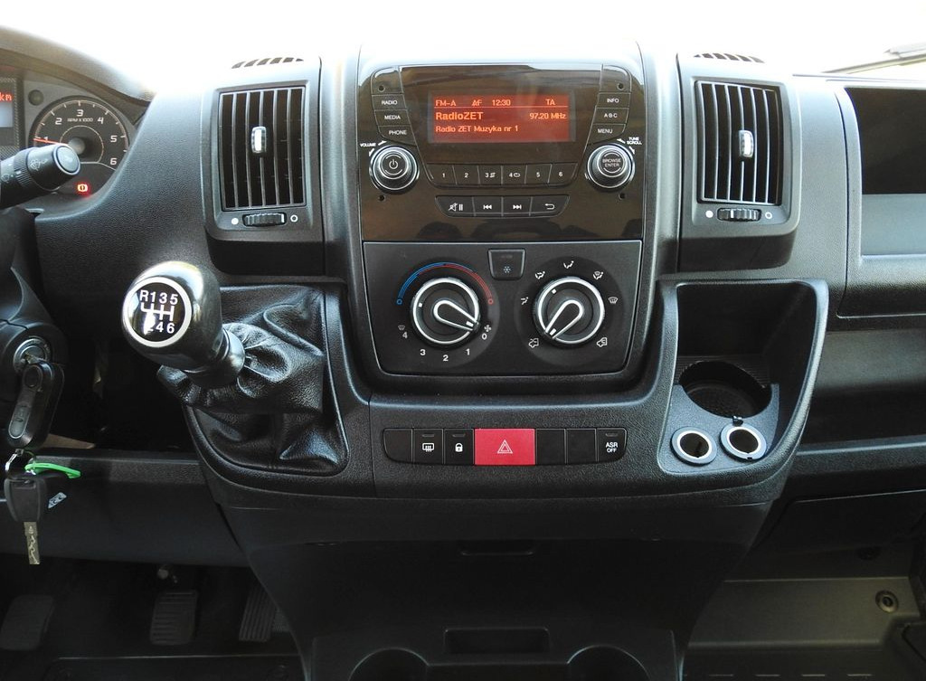 Peugeot BOXER PRITSCHE DOPPELKABINE DOKA 7 SITZE  on lease Peugeot BOXER PRITSCHE DOPPELKABINE DOKA 7 SITZE: picture 24