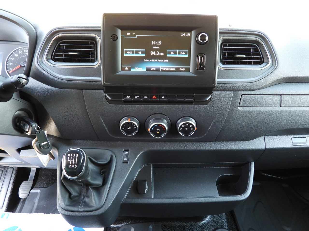 RENAULT MASTER  BOX LIFT 8 PALLETS CRUISE CONTROL NAVIGATION LED LIGHTS TWIN WHEELS AIR CONDITIONING  145HP on lease RENAULT MASTER  BOX LIFT 8 PALLETS CRUISE CONTROL NAVIGATION LED LIGHTS TWIN WHEELS AIR CONDITIONING  145HP: picture 33