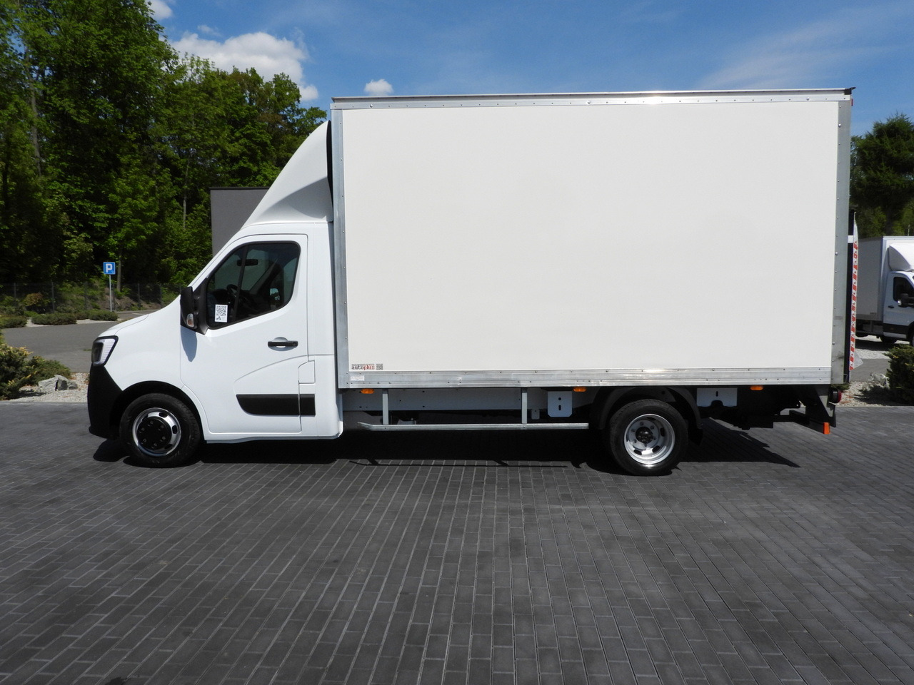 RENAULT MASTER  BOX LIFT 8 PALLETS CRUISE CONTROL NAVIGATION LED LIGHTS TWIN WHEELS AIR CONDITIONING  145HP on lease RENAULT MASTER  BOX LIFT 8 PALLETS CRUISE CONTROL NAVIGATION LED LIGHTS TWIN WHEELS AIR CONDITIONING  145HP: picture 9