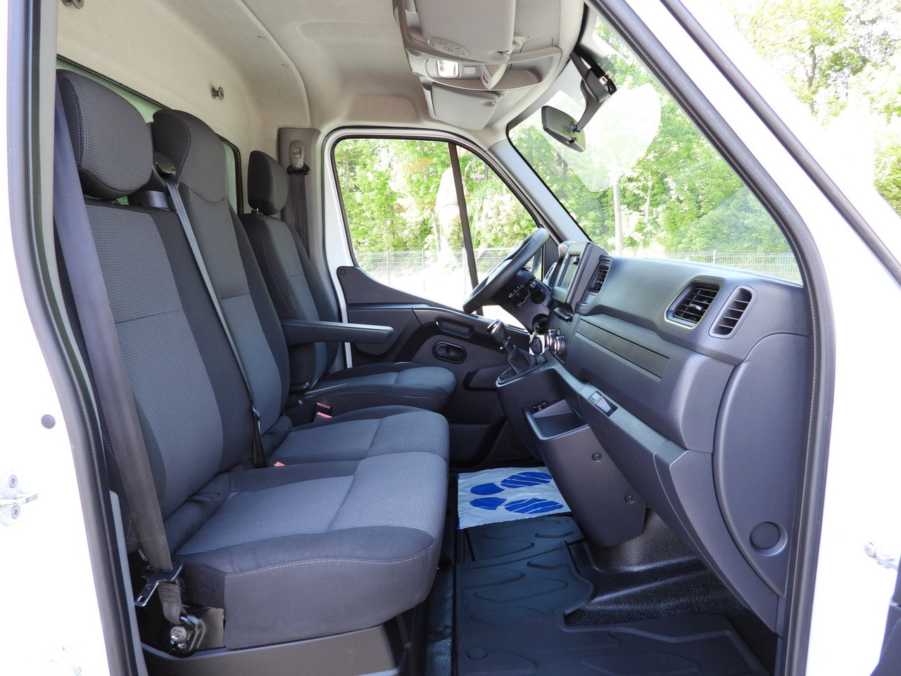 RENAULT MASTER  BOX LIFT 8 PALLETS CRUISE CONTROL NAVIGATION LED LIGHTS TWIN WHEELS AIR CONDITIONING  145HP on lease RENAULT MASTER  BOX LIFT 8 PALLETS CRUISE CONTROL NAVIGATION LED LIGHTS TWIN WHEELS AIR CONDITIONING  145HP: picture 38