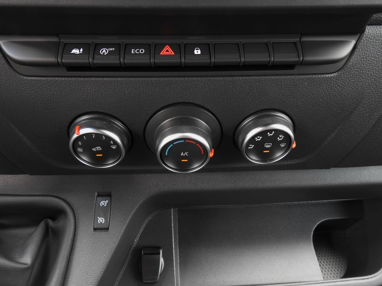 Curtain side van RENAULT MASTER  NEW TARPAULIN 8 PALLETS CRUISE CONTROL LED LIGHTS AIR CONDITIONING 165HP: picture 36
