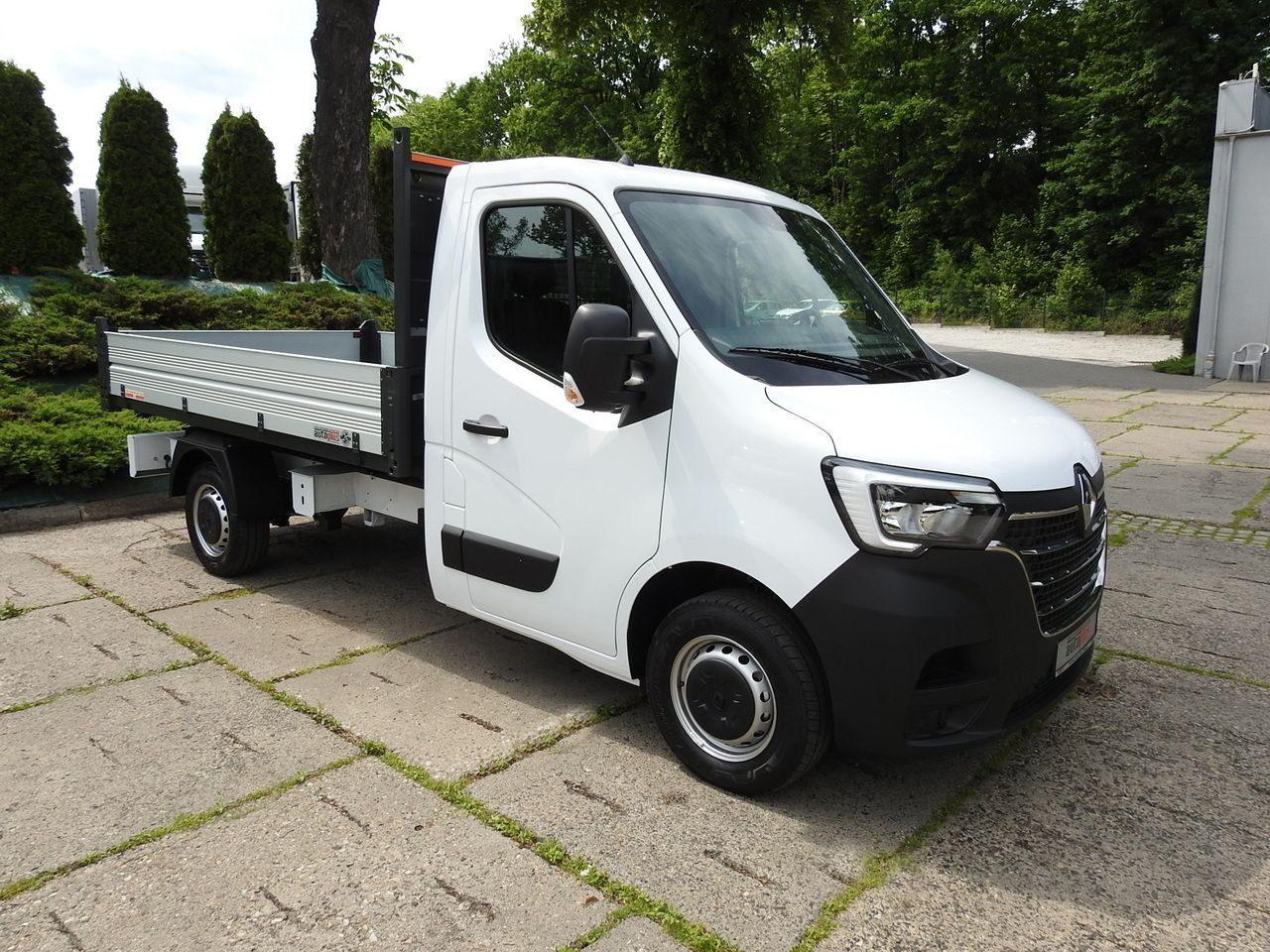 RENAULT MASTER - Tipper van: picture 4 RENAULT MASTER - Tipper van: picture 4
