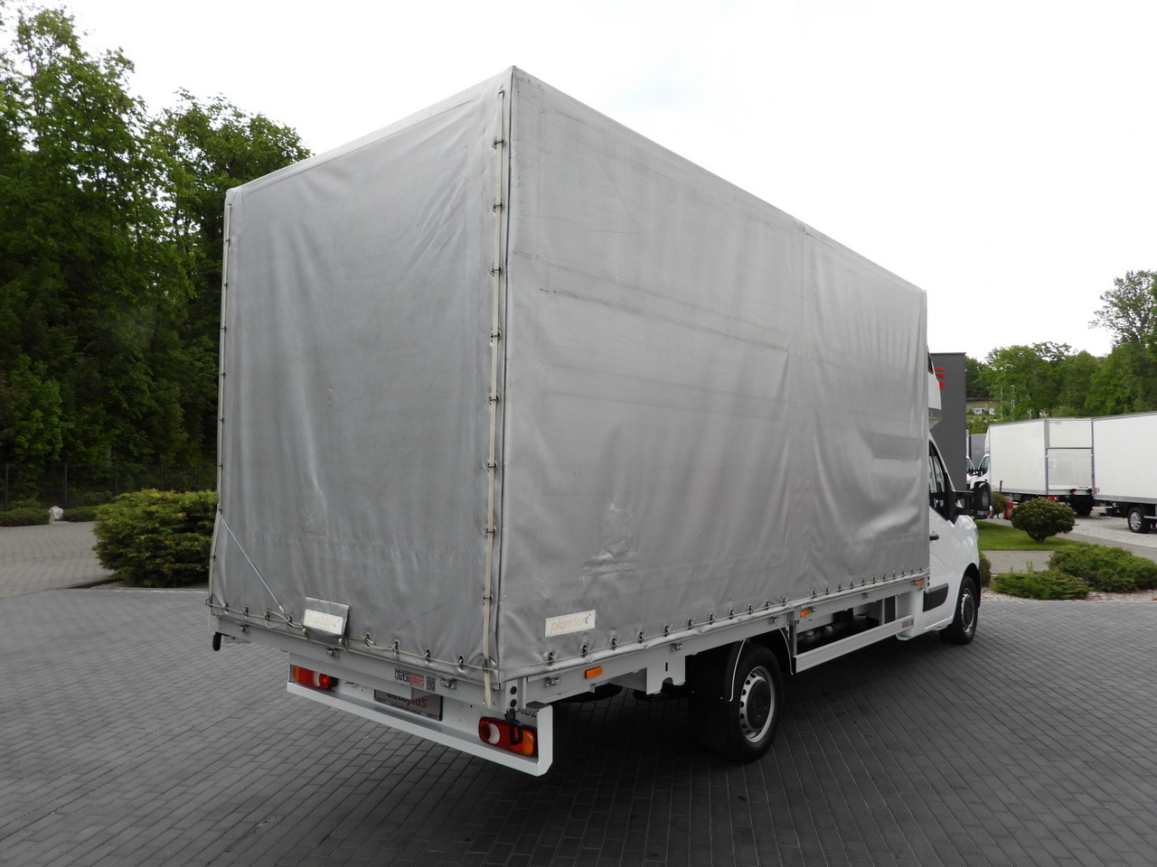 RENAULT MASTER TARPAULIN 10 PALLETS CRUISE CONTROL LED LIGHTS PNEUMATICS AIR CONDITIONING 165HP - Curtain side van: picture 3 RENAULT MASTER TARPAULIN 10 PALLETS CRUISE CONTROL LED LIGHTS PNEUMATICS AIR CONDITIONING 165HP - Curtain side van: picture 3