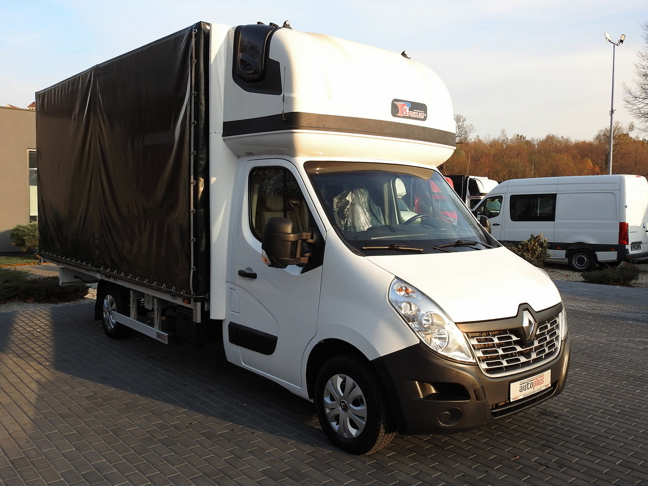 RENAULT MASTER TARPAULIN 10 PALLETS WEBASTO CRUISE CONTROL AIR CONDITIONING PNEUMATICS  170HP - Curtain side van: picture 4 RENAULT MASTER TARPAULIN 10 PALLETS WEBASTO CRUISE CONTROL AIR CONDITIONING PNEUMATICS  170HP - Curtain side van: picture 4