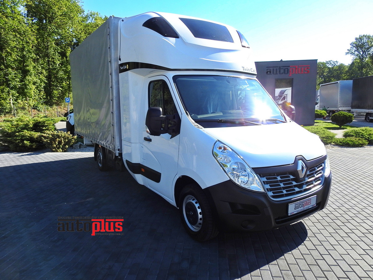 RENAULT MASTER TARPAULIN 8 PALLETS WEBASTO CRUISE CONTROL AIR CONDITIONING PNEUMATICS 170HP - Curtain side van: picture 1 RENAULT MASTER TARPAULIN 8 PALLETS WEBASTO CRUISE CONTROL AIR CONDITIONING PNEUMATICS 170HP - Curtain side van: picture 1