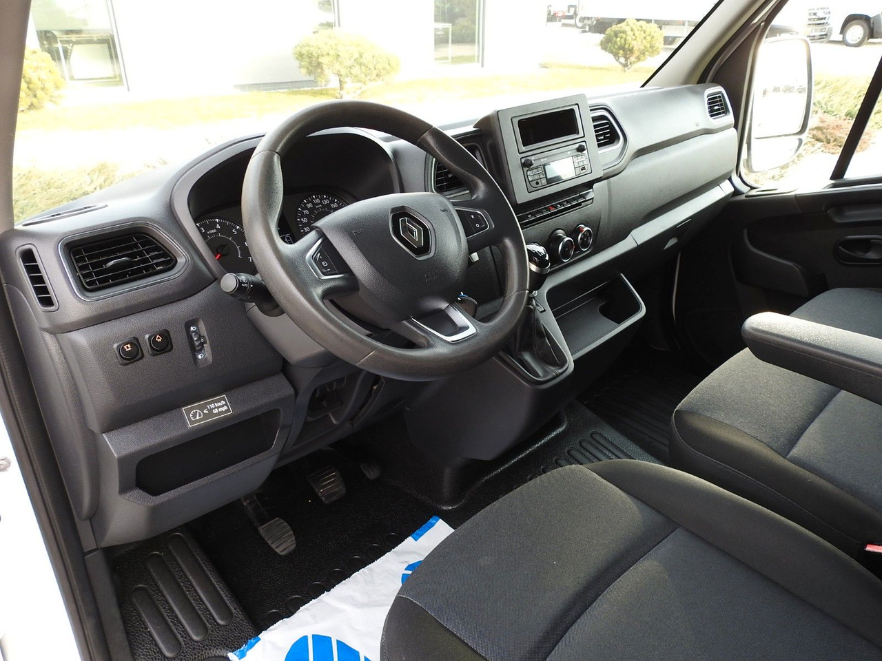 Renault MASTER KASTENWAGEN DOPPELKABINE 7 SITZE TEMPOMAT - Panel van, Combi van: picture 2 Renault MASTER KASTENWAGEN DOPPELKABINE 7 SITZE TEMPOMAT - Panel van, Combi van: picture 2