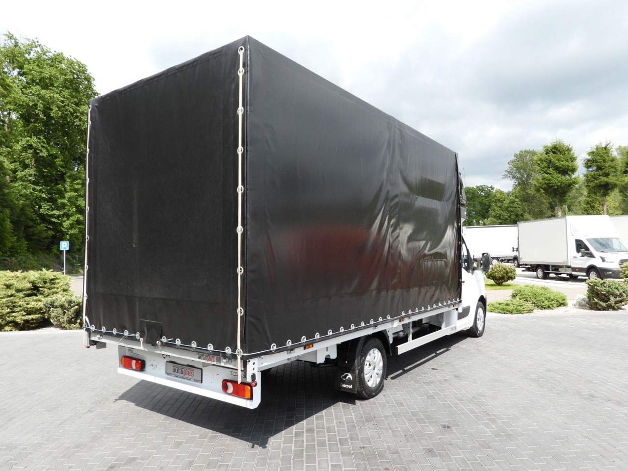 Renault MASTER PRITSCHE PLANE 10 PALETTEN TEMPOMAT - Curtain side van: picture 3 Renault MASTER PRITSCHE PLANE 10 PALETTEN TEMPOMAT - Curtain side van: picture 3