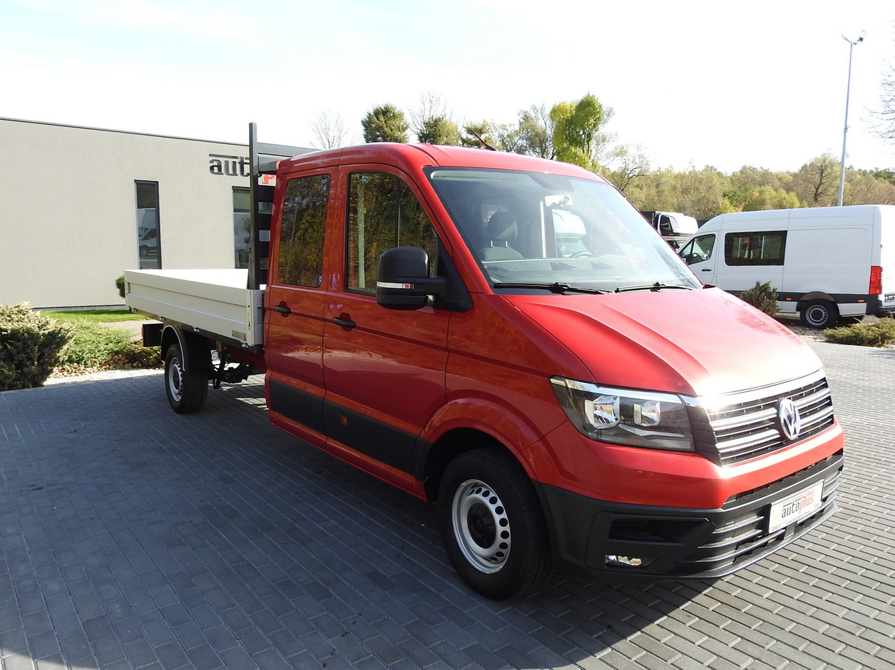 VOLKSWAGEN CRAFTER STAKE BODY DOUBLE CABIN DOKA 7 SEATS AIR CONDITIONING 140HP - Combi van: picture 4 VOLKSWAGEN CRAFTER STAKE BODY DOUBLE CABIN DOKA 7 SEATS AIR CONDITIONING 140HP - Combi van: picture 4