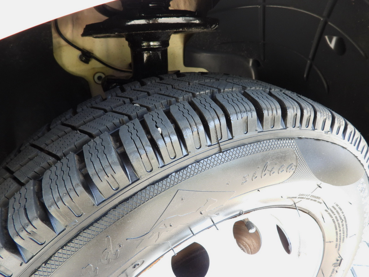 Curtain side van VOLKSWAGEN CRAFTER TARPAULIN LIFT 8 PALLETS CRUISE CONTROL LED LIGHTS TWIN WHEELS AIR CONDITIONING 180HP: picture 26 Curtain side van VOLKSWAGEN CRAFTER TARPAULIN LIFT 8 PALLETS CRUISE CONTROL LED LIGHTS TWIN WHEELS AIR CONDITIONING 180HP: picture 26