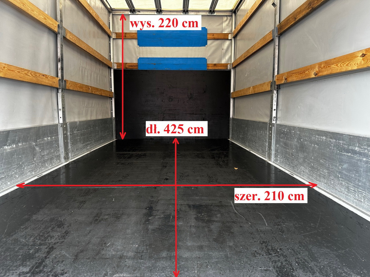 Curtain side van VOLKSWAGEN CRAFTER TARPAULIN LIFT 8 PALLETS CRUISE CONTROL LED LIGHTS TWIN WHEELS AIR CONDITIONING 180HP: picture 12 Curtain side van VOLKSWAGEN CRAFTER TARPAULIN LIFT 8 PALLETS CRUISE CONTROL LED LIGHTS TWIN WHEELS AIR CONDITIONING 180HP: picture 12