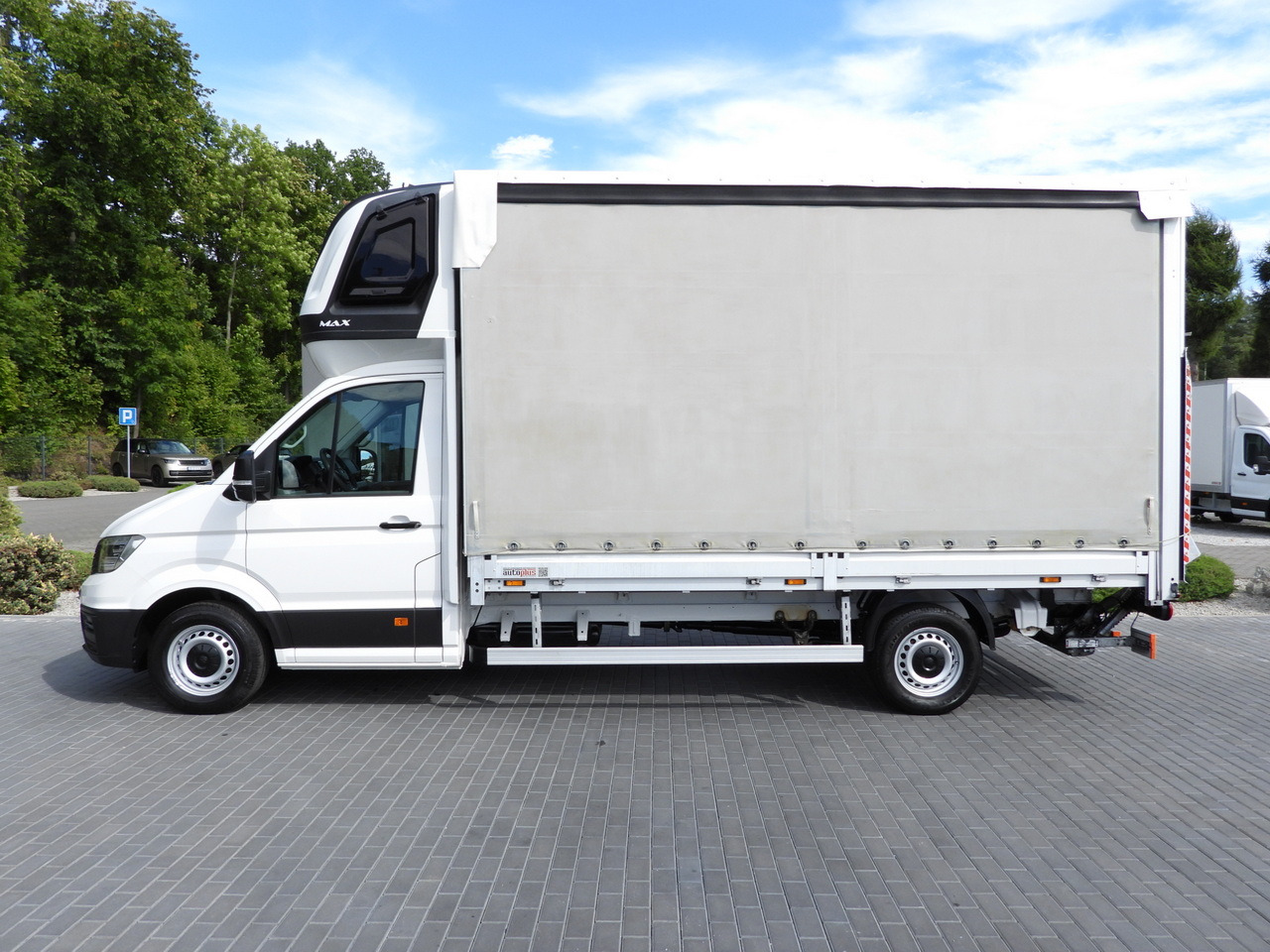 Curtain side van VOLKSWAGEN CRAFTER TARPAULIN LIFT 8 PALLETS WEBASTO CRUISE CONTROL LED LIGHTS AIR CONDITIONING  180HP: picture 9