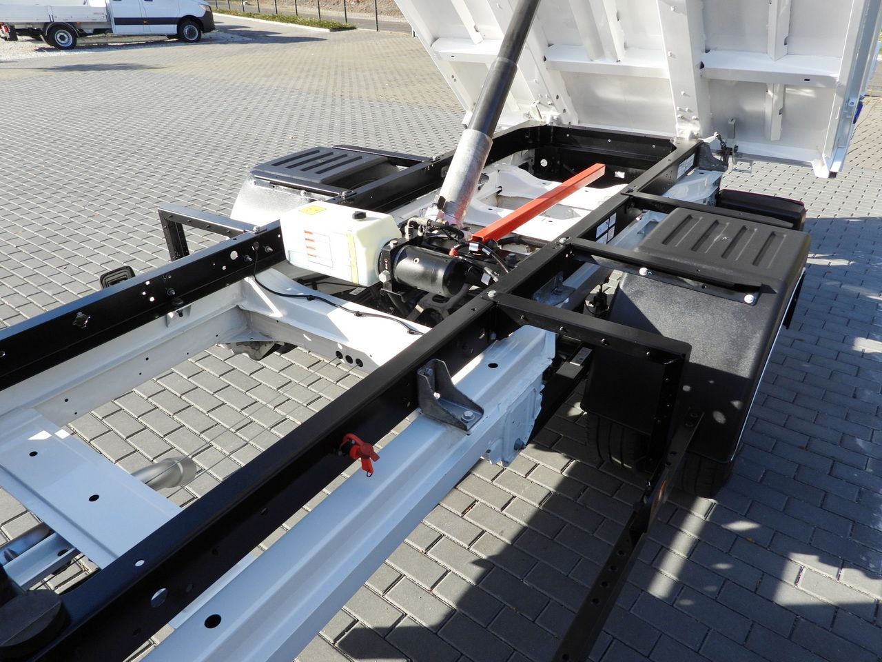 Tipper van VOLKSWAGEN CRAFTER TIPPER CRUISE CONTROL NAVIGATION TWIN WHEELS AIR CONDITIONING  180HP: picture 21